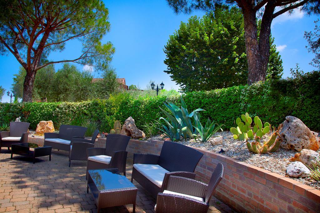 Hotel Borgo Tre Rose à Valiano Extérieur photo